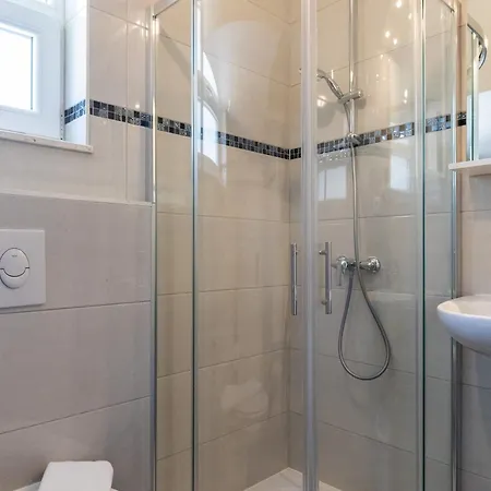 Begovi - One-bedroom Lilly